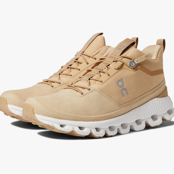 On cloud Hi - Picture 1 of 1